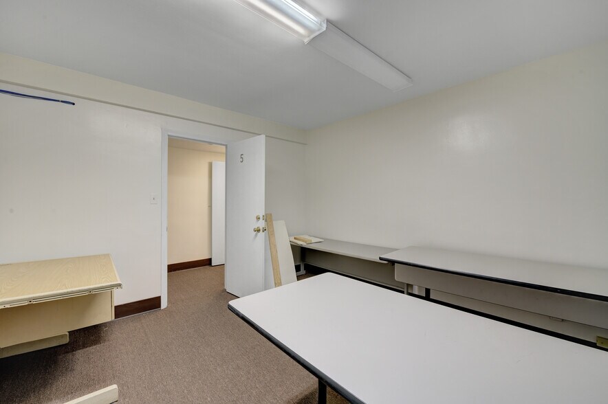 More Photos Of 136 W Lancaster Ave, Paoli Medical For Lease