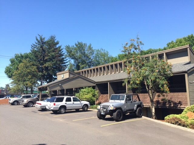 More Photos Of 1217 NE Burnside Rd, Gresham Office For Lease