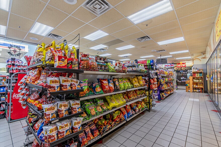 More Photos Of 611 E Main St, Somerton Service Station For Sale