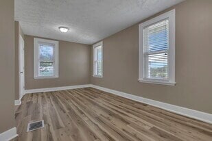 More Photos Of 597 Hill Rd N, Pickerington Office Residential For Sale