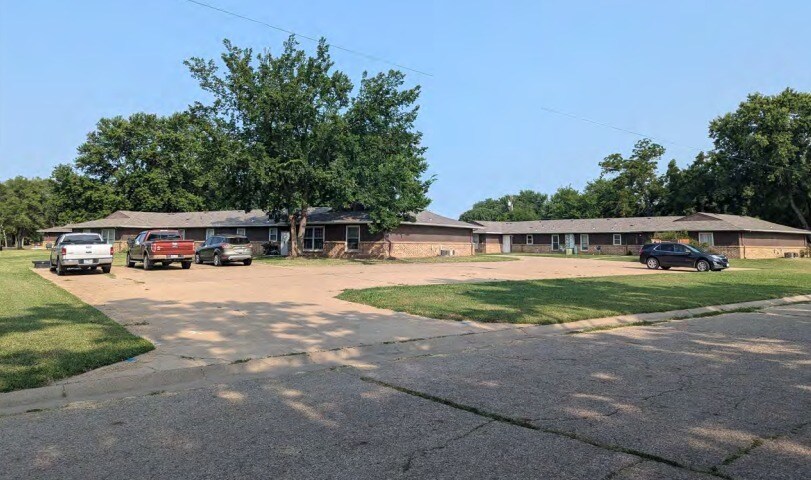 Primary Photo Of 711 NW 10th St, Abilene Apartments For Sale