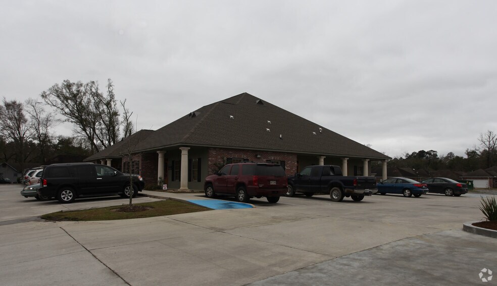More Photos Of 1211-1217 N Range Ave, Denham Springs Office For Lease