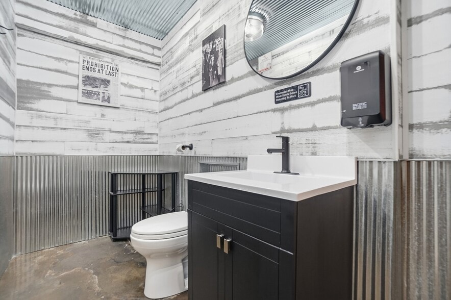 More Photos Of 2330 Bright Rd, Findlay Sports And Entertainment For Sale