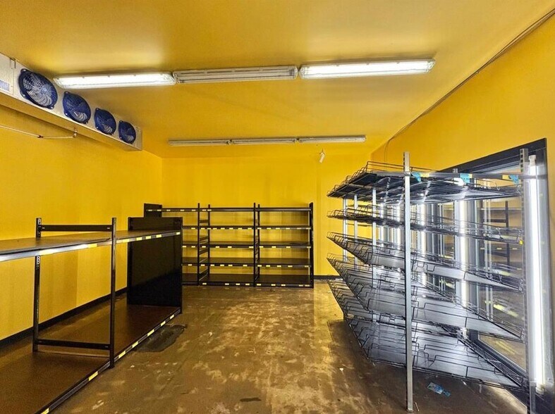 More Photos Of 4617 50 Av, Red Deer Storefront For Lease