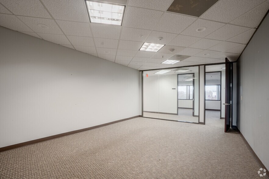 More Photos Of 3100 Smoketree Ct, Raleigh Office For Lease