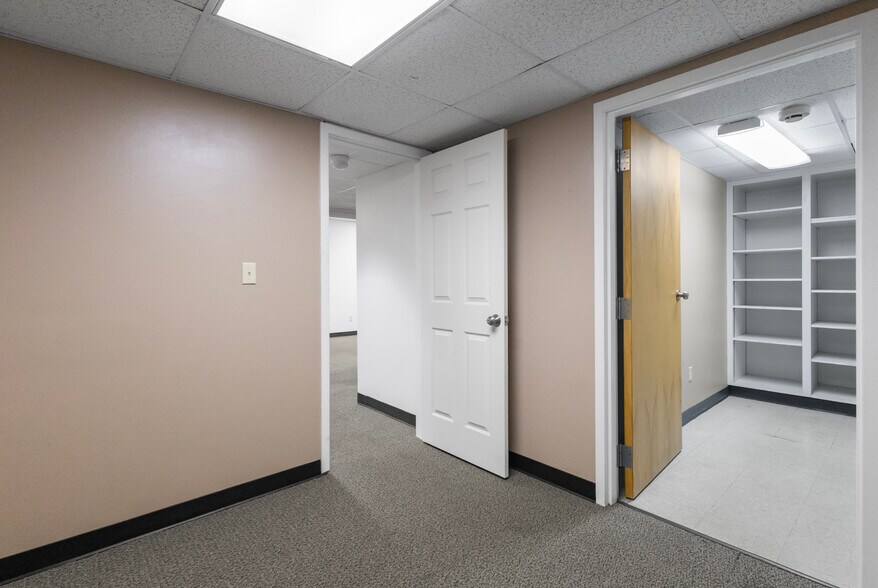 More Photos Of 421 S Beckham Ave, Tyler Medical For Sale