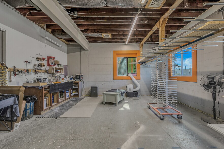 More Photos Of 515 Wyoming Ave, Scranton Flex For Sale