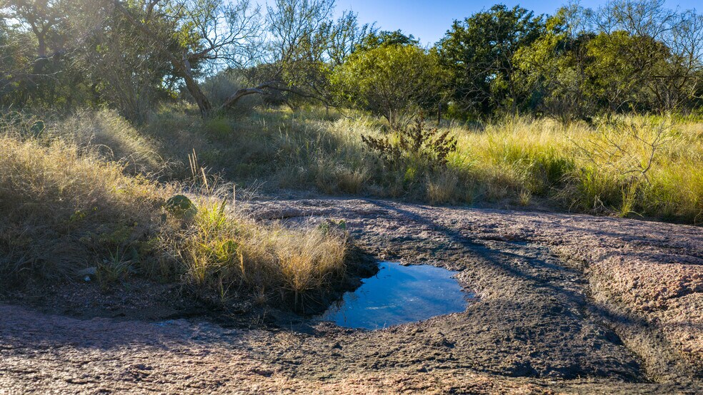 More Photos Of 7499 US 87 hwy, Mason Land For Sale