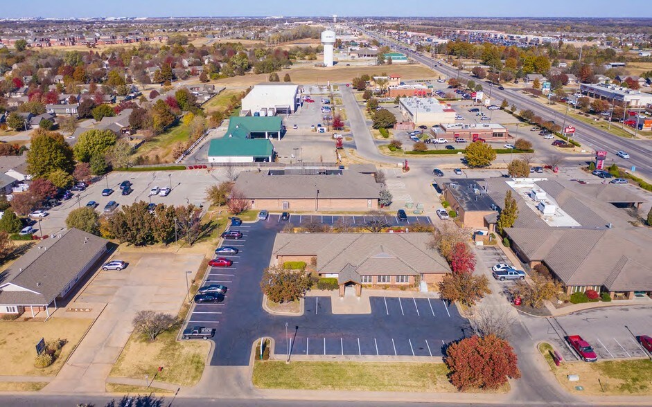 More Photos Of 1700 E James St, Derby Medical For Sale