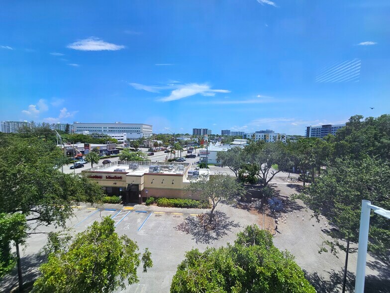 More Photos Of 12550 Biscayne Blvd, North Miami Medical For Sale