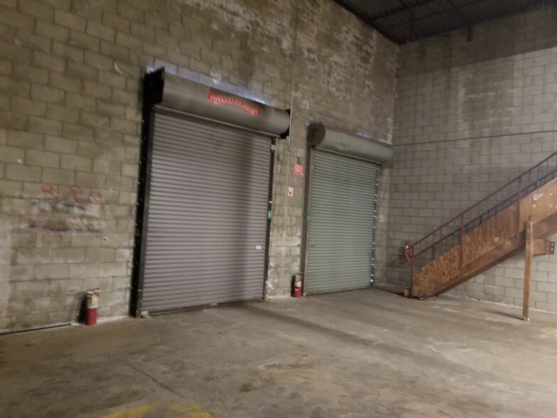 More Photos Of 5646-5704 Whittier Blvd, Commerce Storefront For Lease