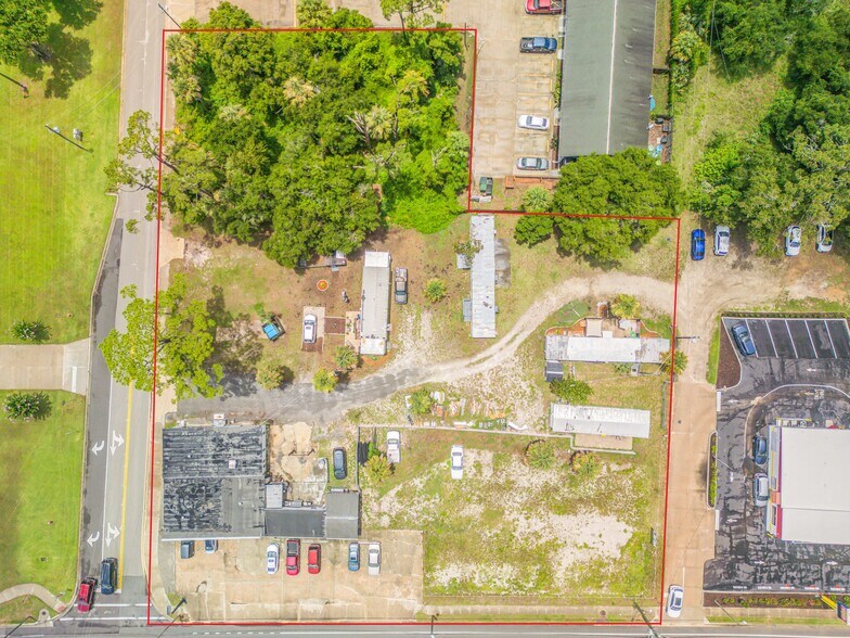 More Photos Of 1092 S Ridgewood Ave, Edgewater Auto Repair For Sale