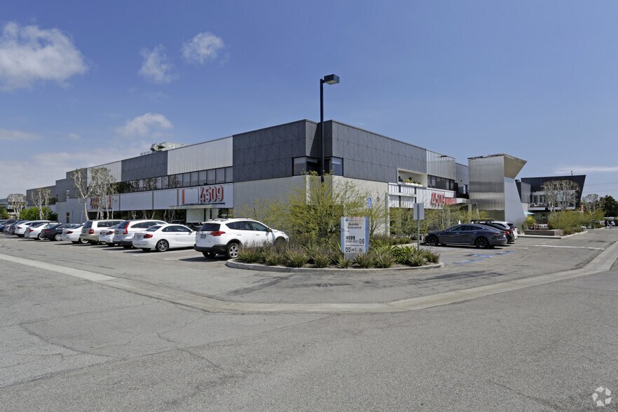 More Photos Of 4503-4509 Glencoe Ave, Marina Del Rey Research And Development For Lease
