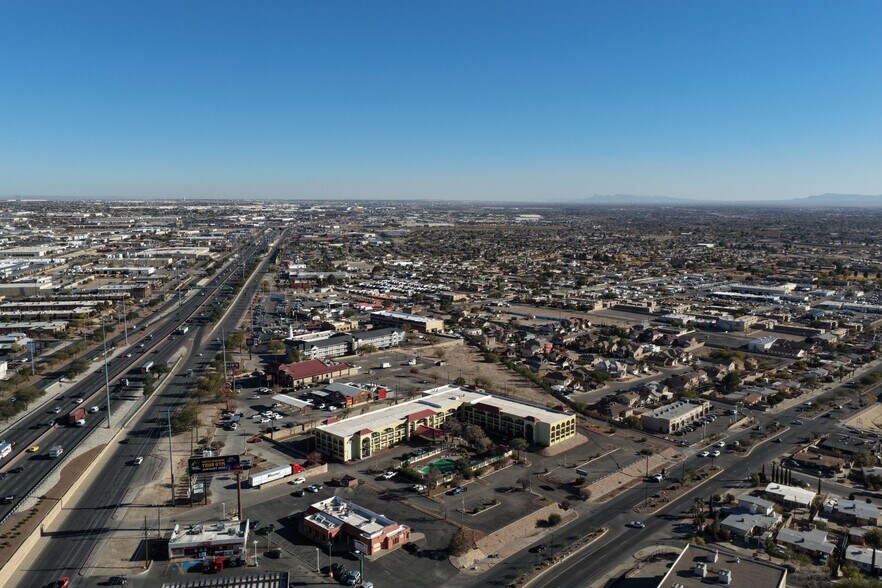 More Photos Of 900 N Yarbrough Dr, El Paso Hotel For Sale