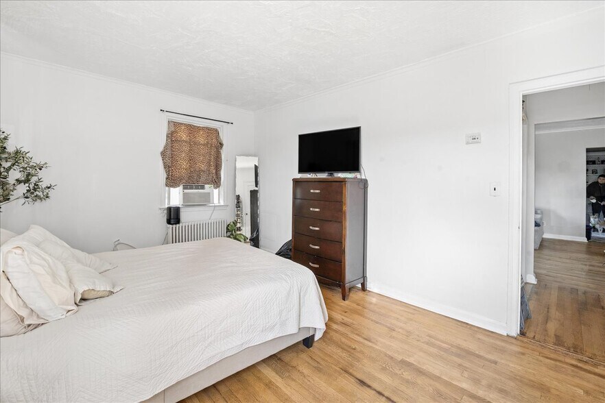 More Photos Of 115 N Barry Ave, Mamaroneck Apartments For Sale
