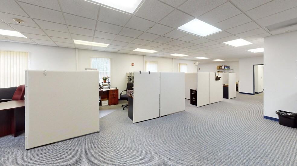 More Photos Of 19 Henniker St, Concord Office For Lease