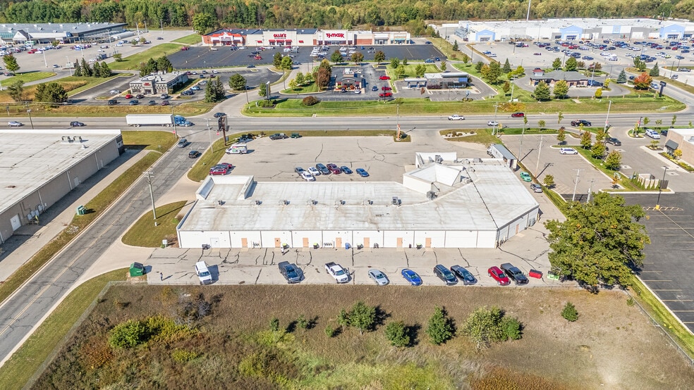 More Photos Of 8826 34 Rd, Cadillac Storefront For Sale