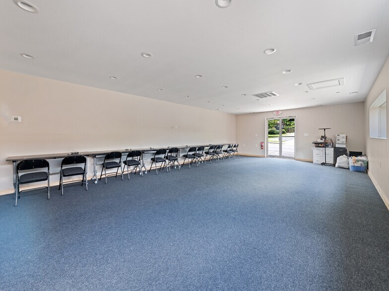 More Photos Of 101 Veterans Blvd, Bryson City Office For Lease