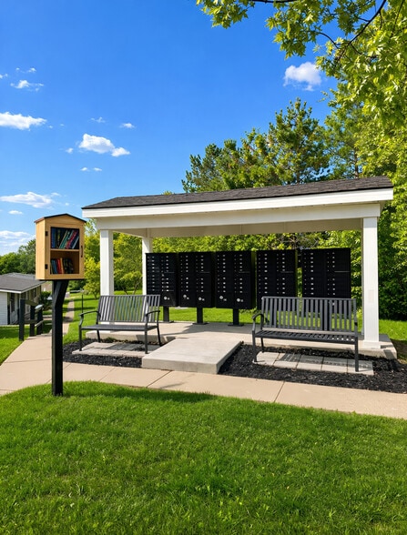 More Photos Of 500 N Lexington-Springmill Rd, Mansfield Apartments For Sale