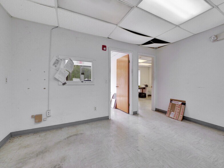 More Photos Of 239 US-206, Sandyston Manufacturing For Sale