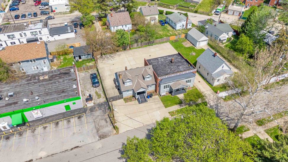 More Photos Of 18515-18519 Underwood Ave, Cleveland Office For Lease