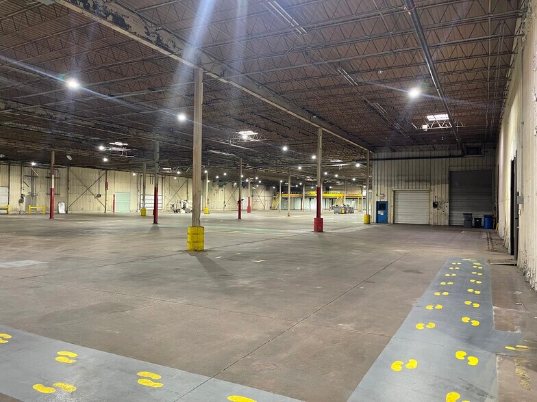 More Photos Of , Lincoln Industrial For Sale