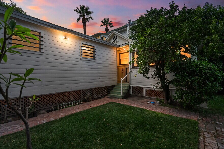 More Photos Of 591 W 9th St, San Bernardino Office For Sale