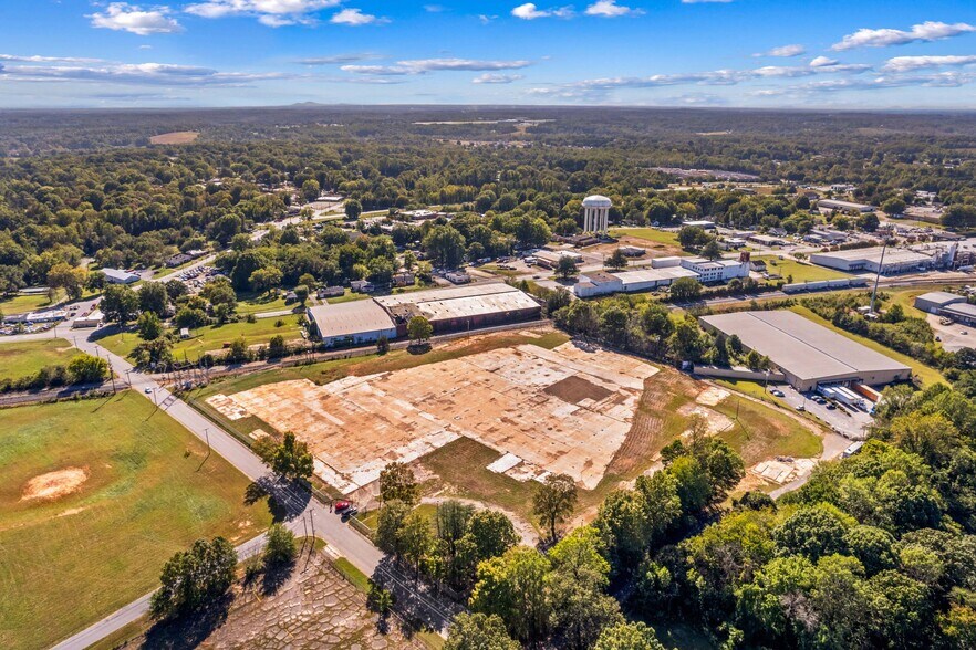 More Photos Of 201 Phoenix St, Statesville Land For Sale