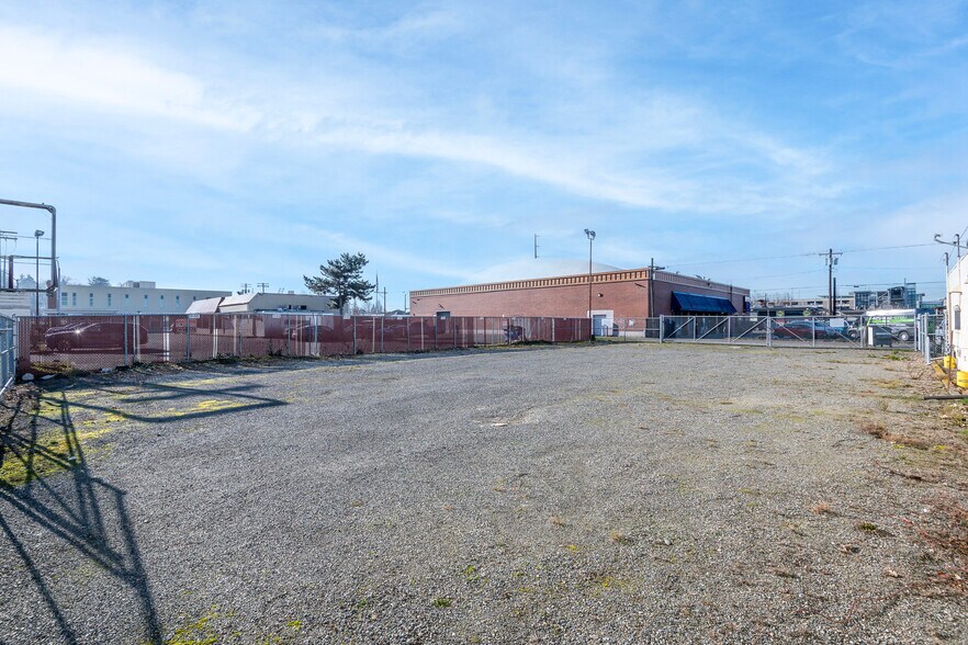 More Photos Of 321 State Ave, Kent Land For Lease