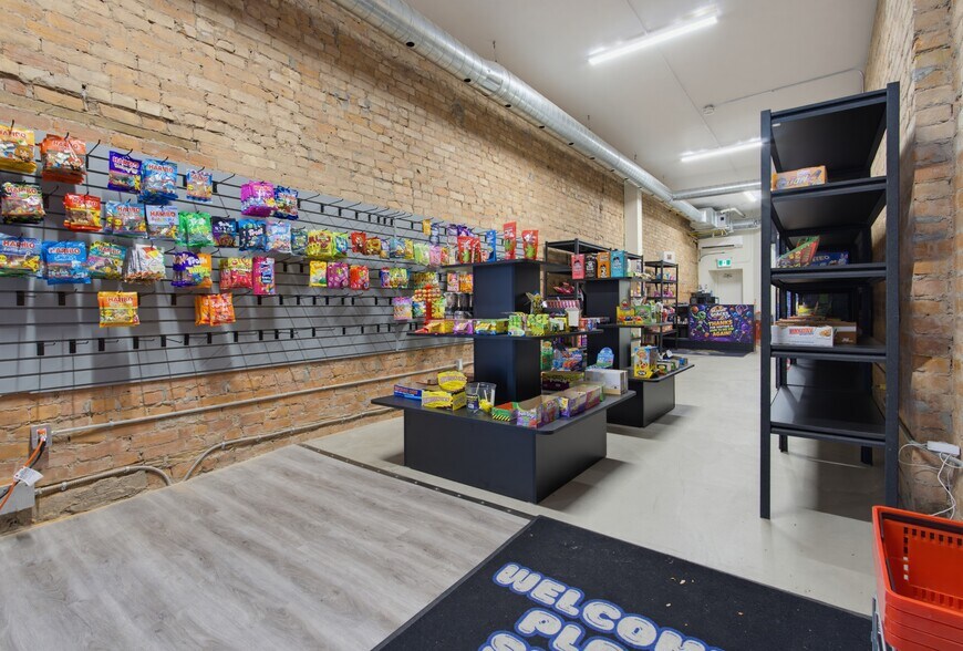 More Photos Of 183 King St E, Hamilton Storefront Retail Residential For Sale