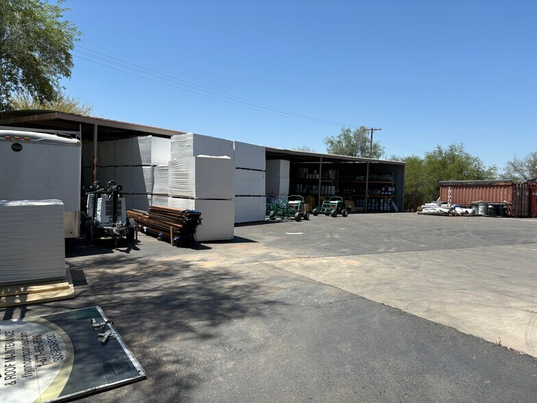 More Photos Of 3062 N Maple, Mesa Manufacturing For Sale