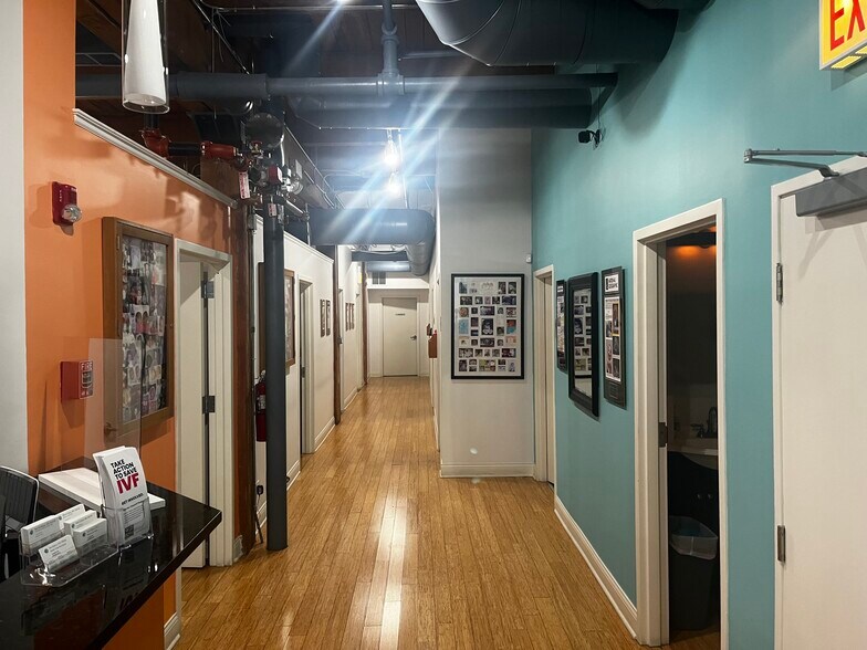 More Photos Of 409 W Huron St, Chicago Loft Creative Space For Lease