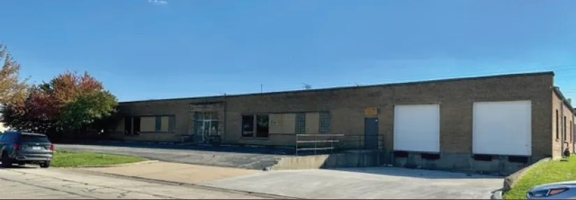 Primary Photo Of 301 W Interstate Rd, Addison Warehouse For Lease