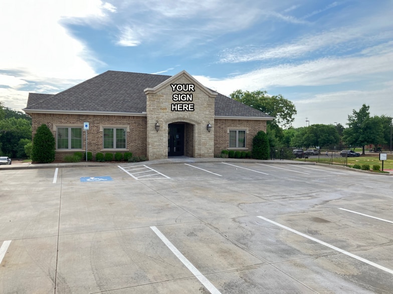 Primary Photo Of 1008 S Bryant Ave, Edmond Office For Lease