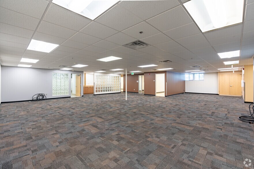 More Photos Of 421 S Glendora Ave, West Covina Medical For Lease