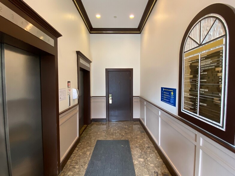 More Photos Of 11 W Monument Ave, Dayton Loft Creative Space For Lease