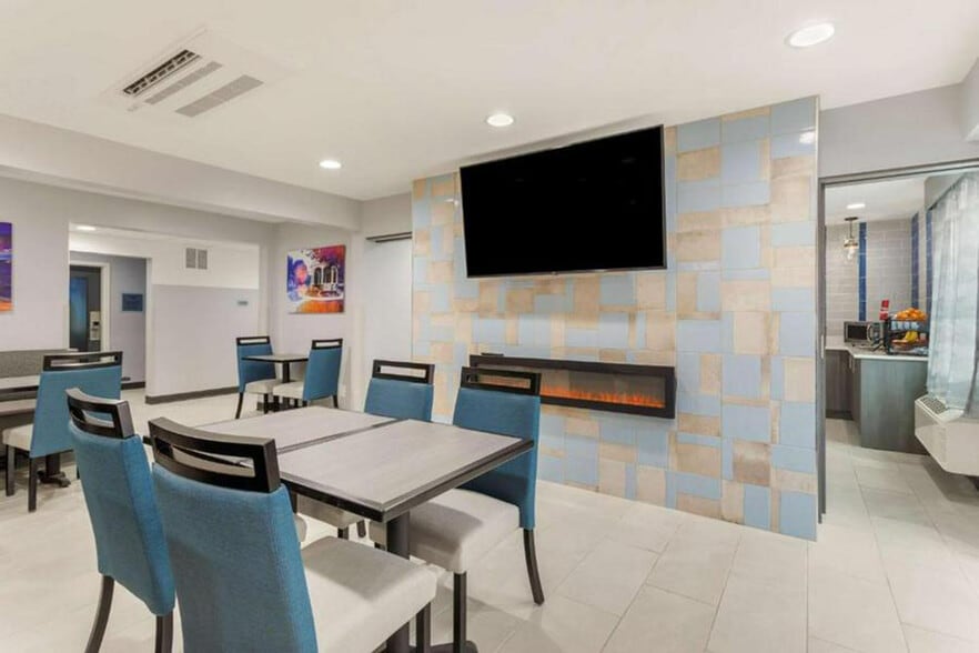 More Photos Of 107 Interstate Dr NW, Cleveland Hotel For Sale