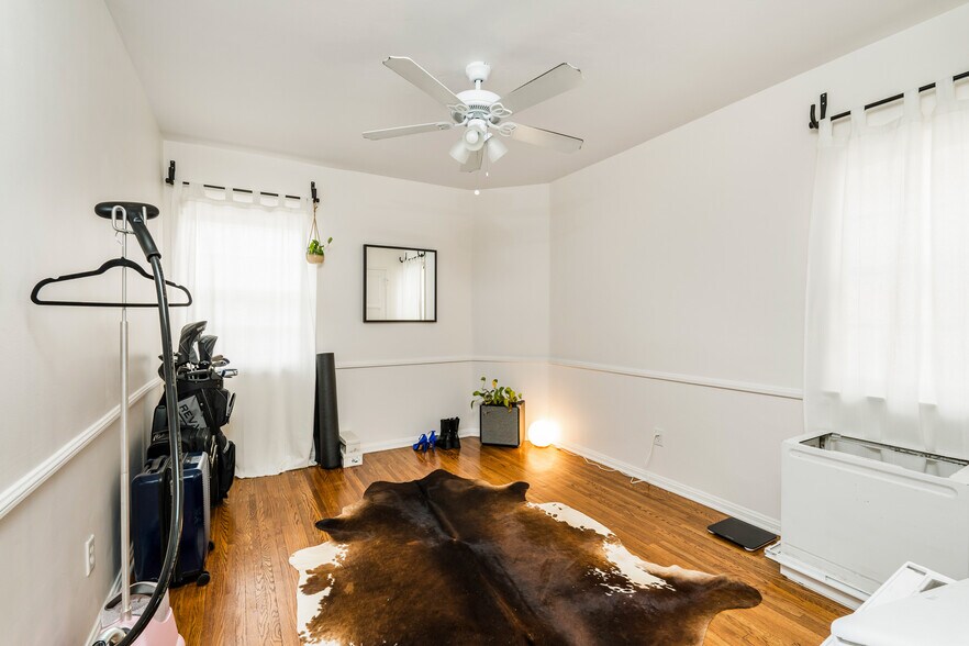 More Photos Of 445 N Spaulding Ave, Los Angeles Apartments For Sale