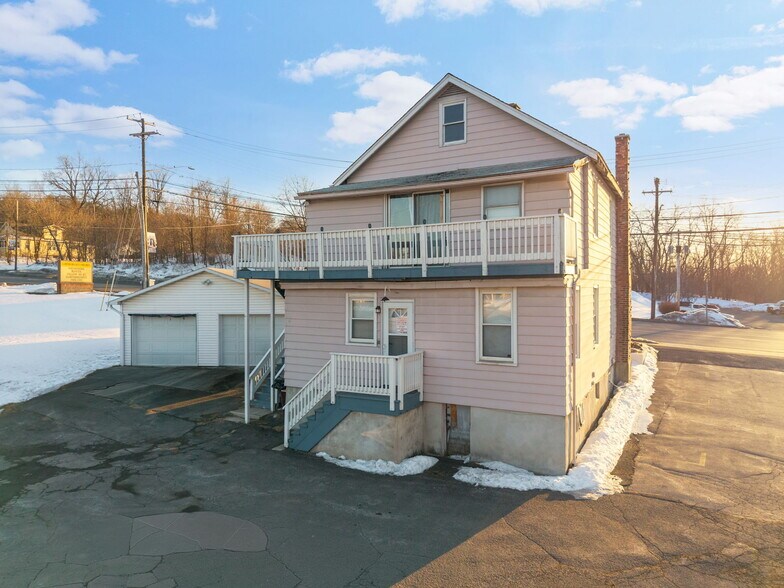 More Photos Of 203 Columbia st, Rensselaer Specialty For Sale