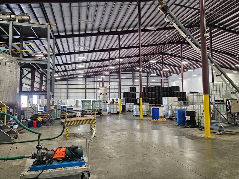 More Photos Of 51 County Road 171, Bay City Manufacturing For Sale