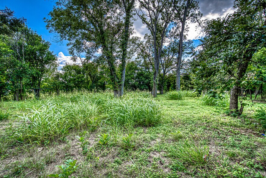 More Photos Of 722 S LBJ, San Marcos Land For Sale