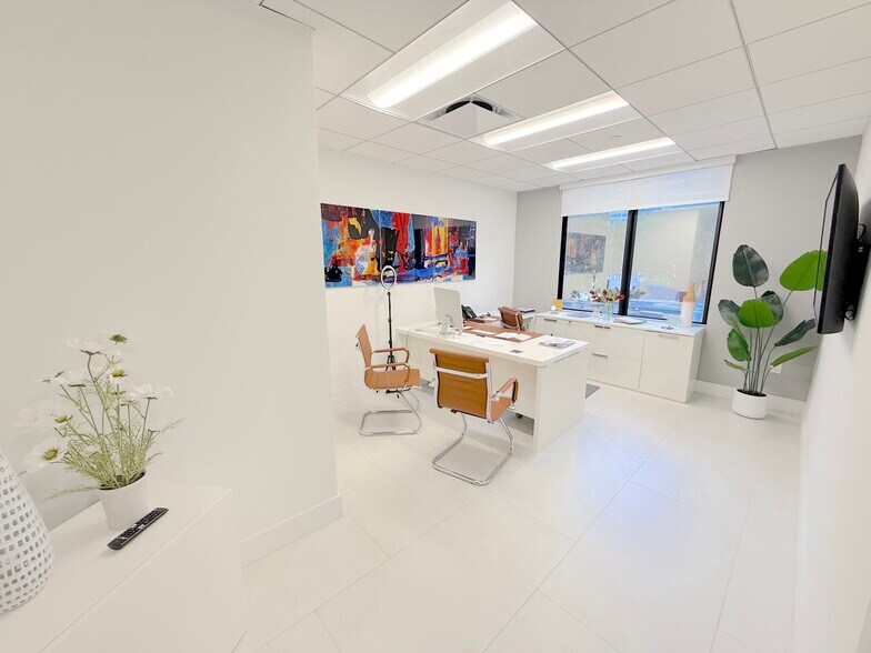 More Photos Of 1000 brickell Ave, Miami Office For Lease