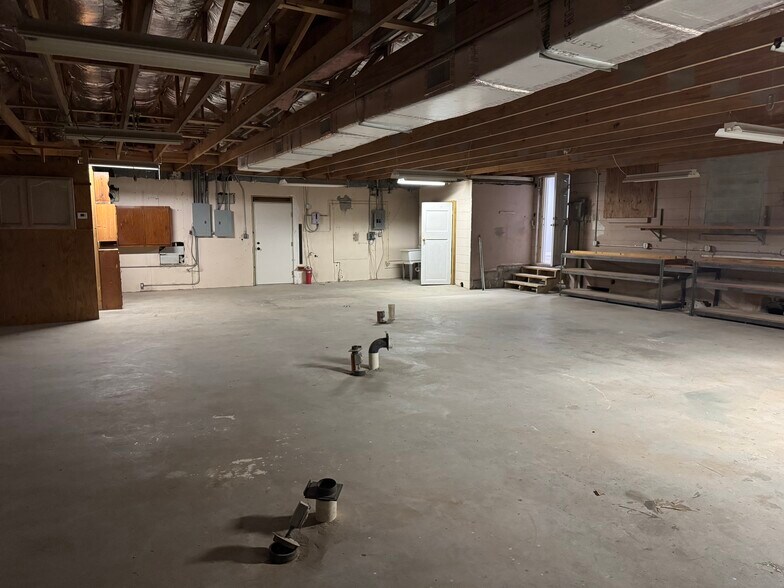 More Photos Of 702 S WC Owen Ave, Clewiston Office Residential For Sale