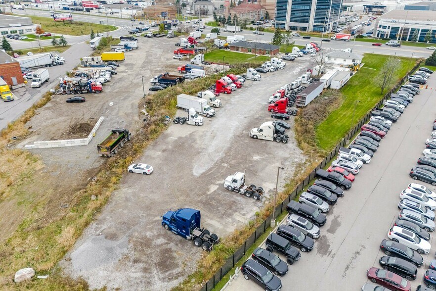 More Photos Of 140-160 Derry Rd E, Mississauga Office For Sale