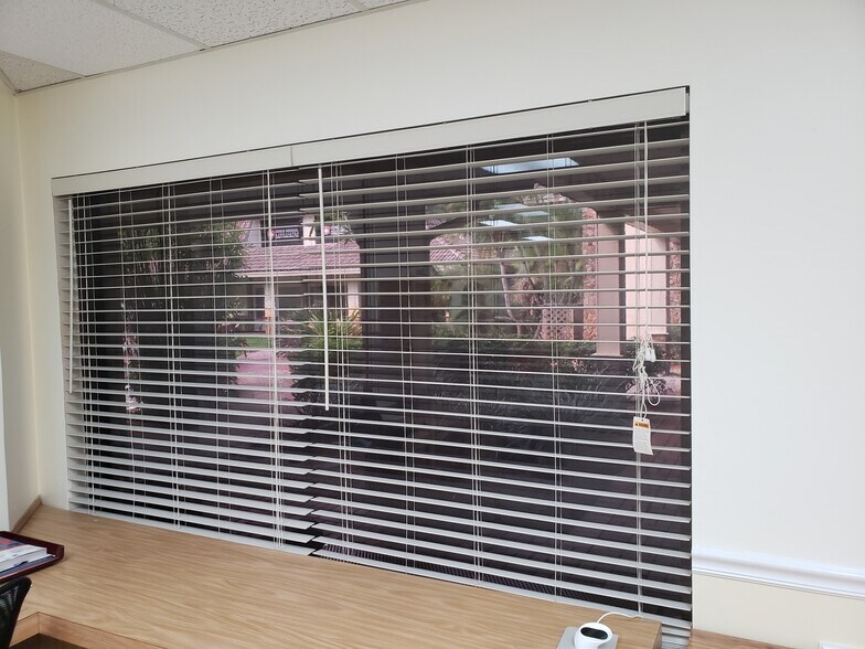 More Photos Of 2929 N University Dr, Coral Springs Medical For Sale