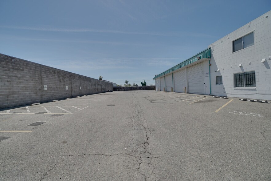 More Photos Of 2196 American Ave, Hayward Warehouse For Lease