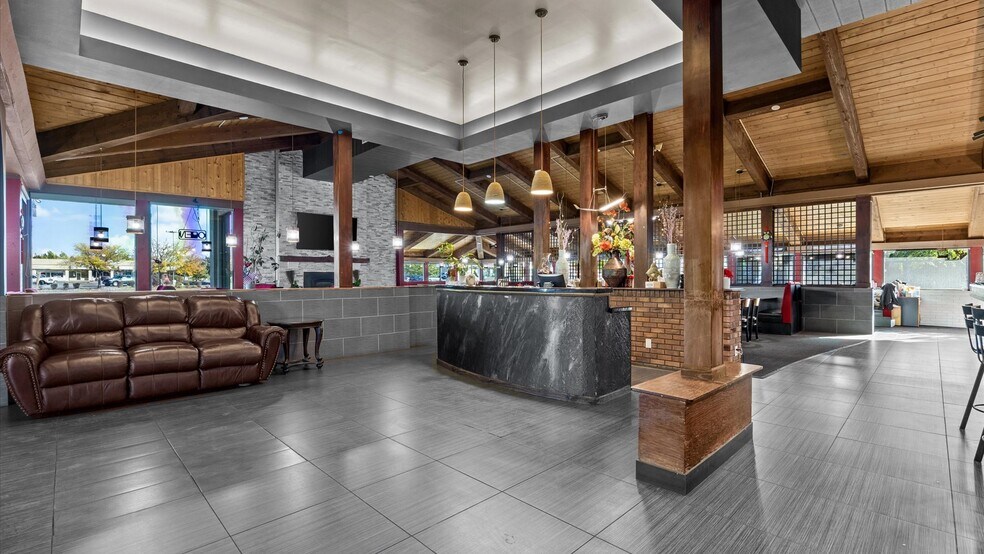 More Photos Of 2839 North Ave, Grand Junction Restaurant For Sale