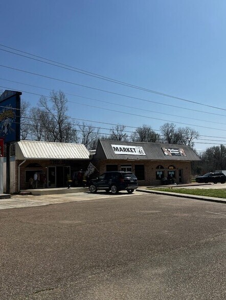 Primary Photo Of 1580 US-61, Vicksburg Medical For Sale