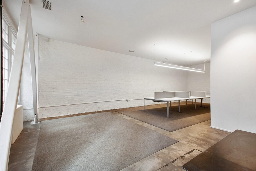 More Photos Of 90 Cedar St, San Francisco Warehouse For Sale