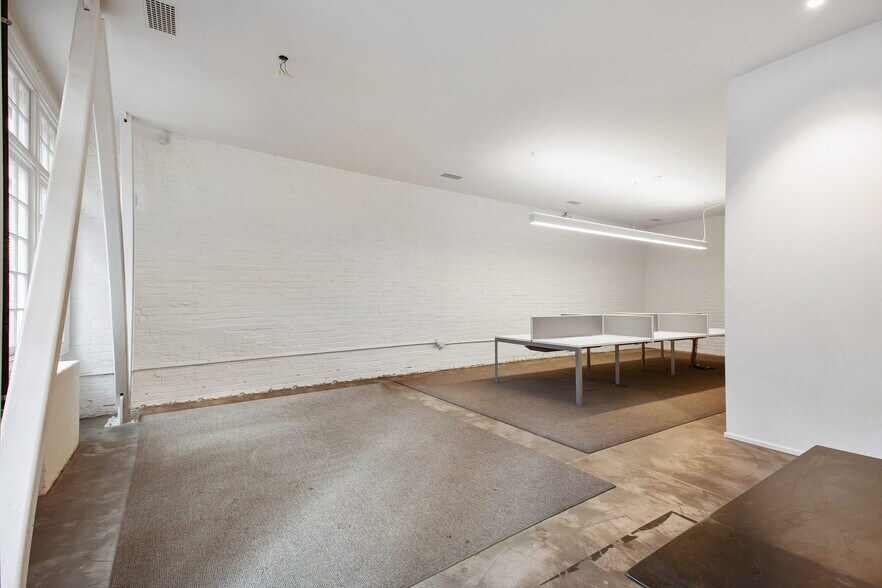 More Photos Of 90 Cedar St, San Francisco Warehouse For Lease